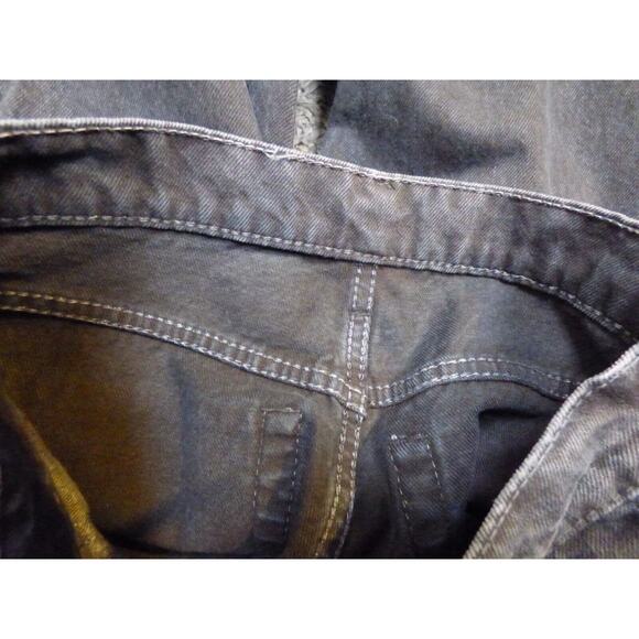 $395 Women's Levi's Redone 90s High Rise Ankle Crop Distressed Jeans 26 NEW - Picture 9 of 10